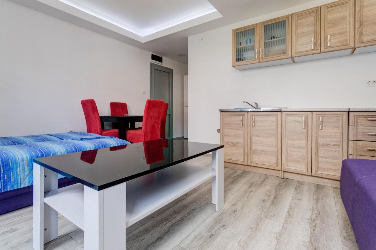 Post Office Center Apartments 布德瓦 外观 照片